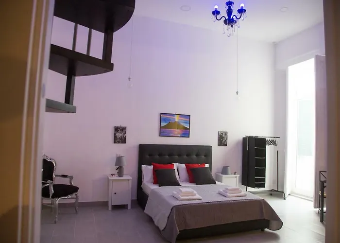 Vesuvius Luxury 3* Naples