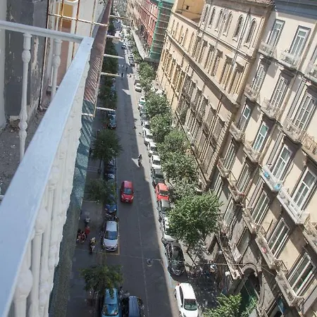 Vesuvius Luxury 3* Neapol